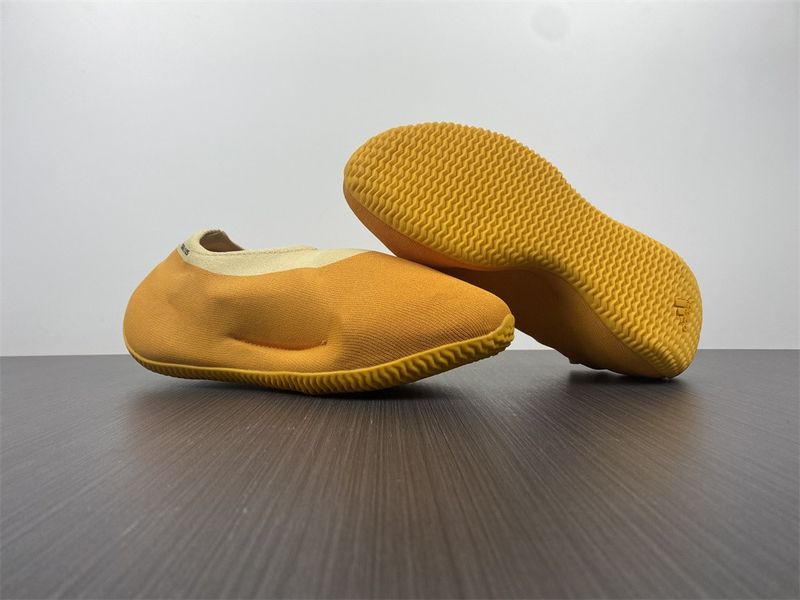 【Free Shipping】Yeezy Knit RNR Sulfur  GW5353