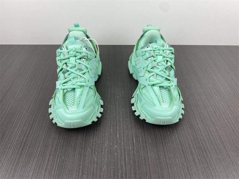 B*alenciaga Track Recycled Green  542436W3FE33000