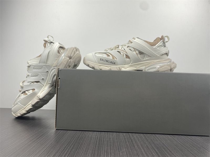B*alenciaga Track Clear Sole 542023W3AC49062