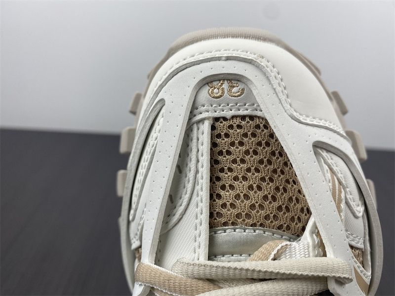 B*alenciaga Track Clear Sole 542023W3AC49062