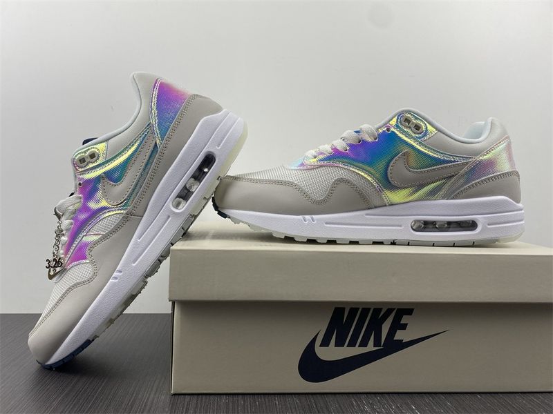 Air Max 1 AMD La Ville Lumière  DQ9326-100