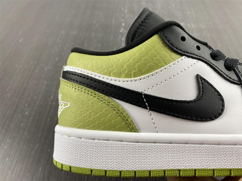 Jordan 1 Low Snakeskin Vivid Green DX4446 301
