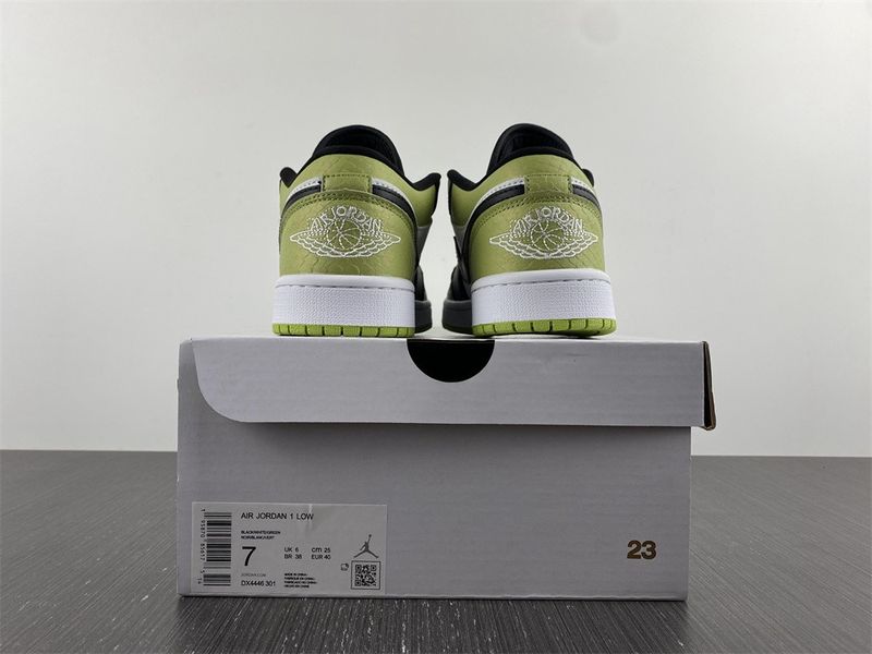 Jordan 1 Low Snakeskin Vivid Green DX4446 301