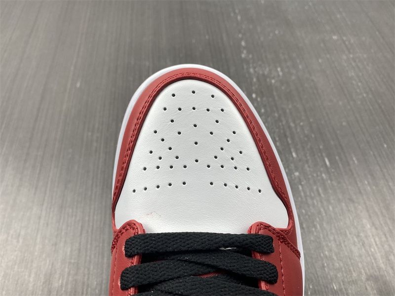Air Jordan 1 Low Bulls 53558-163
