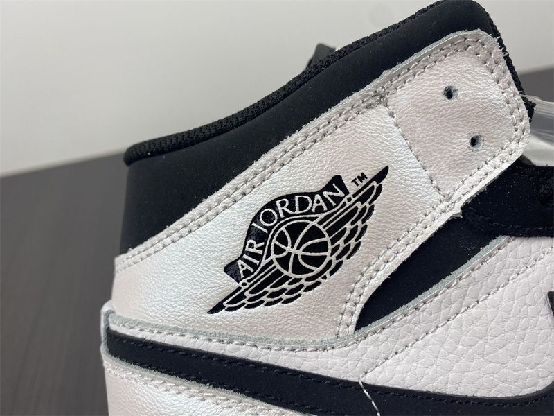 Air Jordan 1 Mid Diamond Shorts  DH6933-100