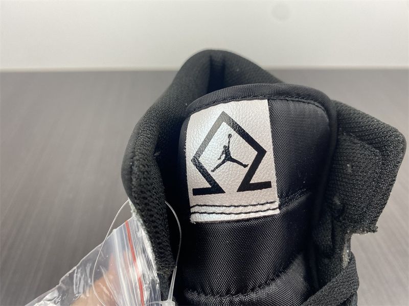 Air Jordan 1 Mid Diamond Shorts  DH6933-100