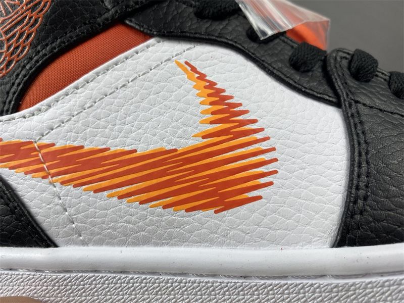 Air Jordan 1 Mid Zig Zag  DN4929-100