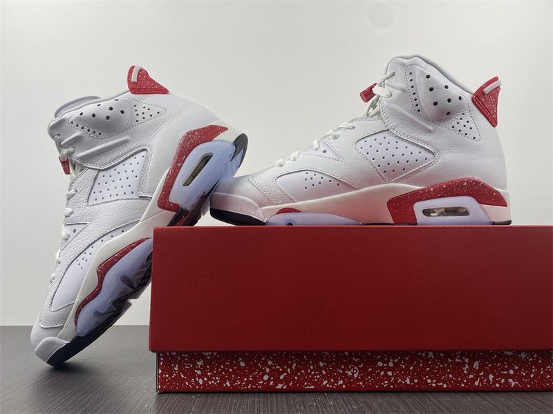 Air Jordan 6 Retro Red Oreo  CT8529-162
