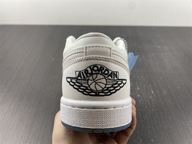Air Jordan 1 Low UV