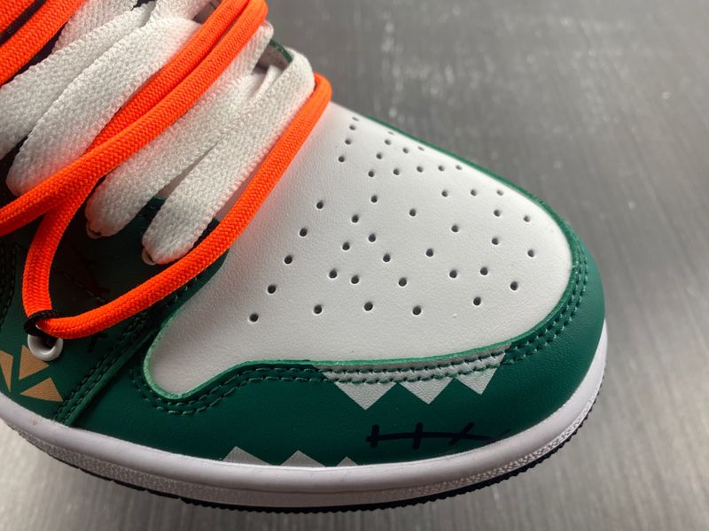 Jordan 1 Custom Green MK221112-9