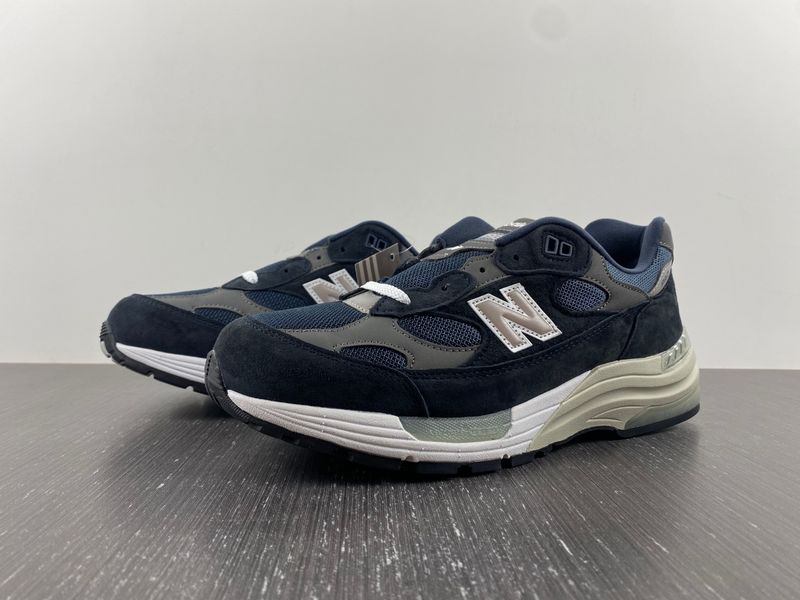 New Balance 992 Navy Grey M992GG