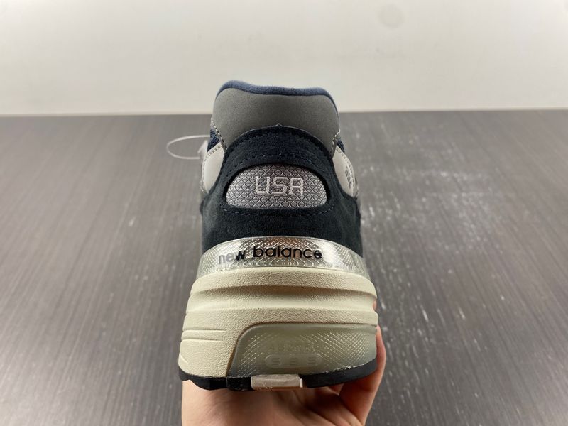 New Balance 992 Navy Grey M992GG