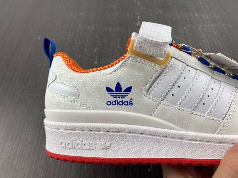 SUPERFLY X Originals Forum Low Adilicious HP2355