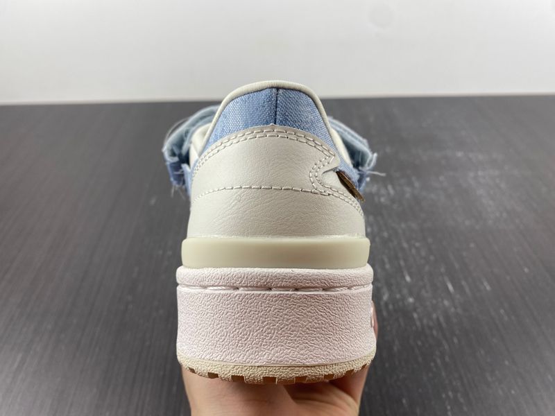 Forum Low Blue Cloud White  HQ6334