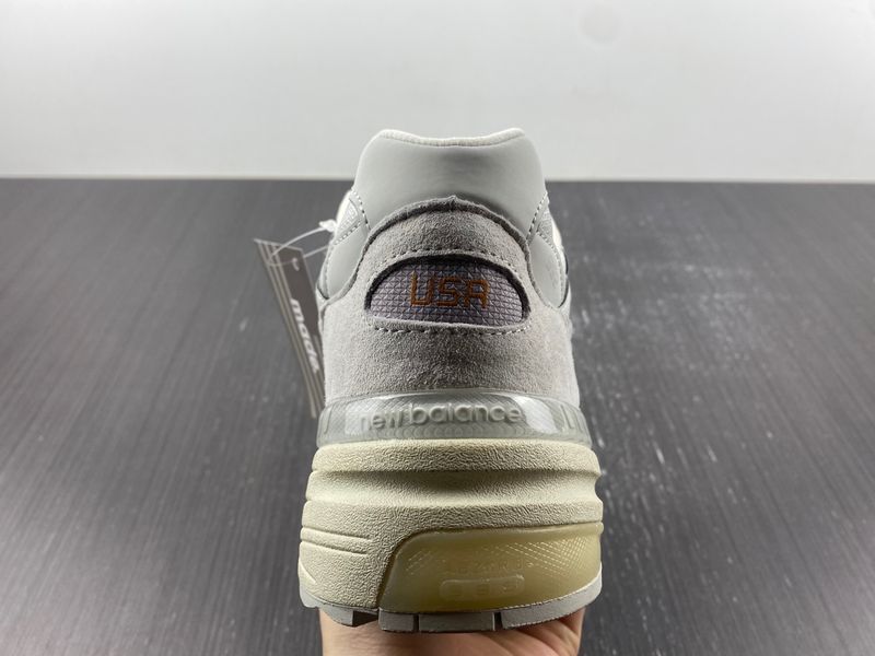 New Balance 992 White Silver  M992MD
