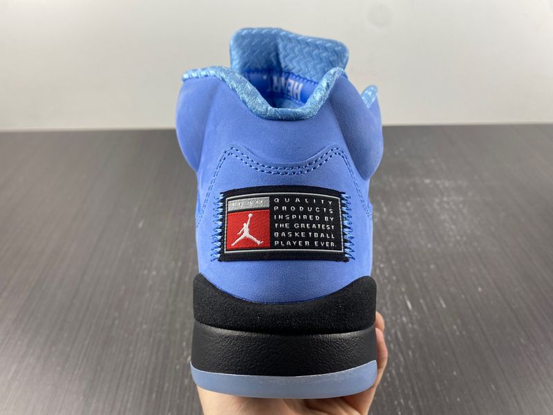 Air Jordan 5 UNC DV1310-401