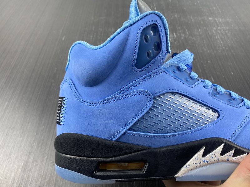 Air Jordan 5 UNC DV1310-401