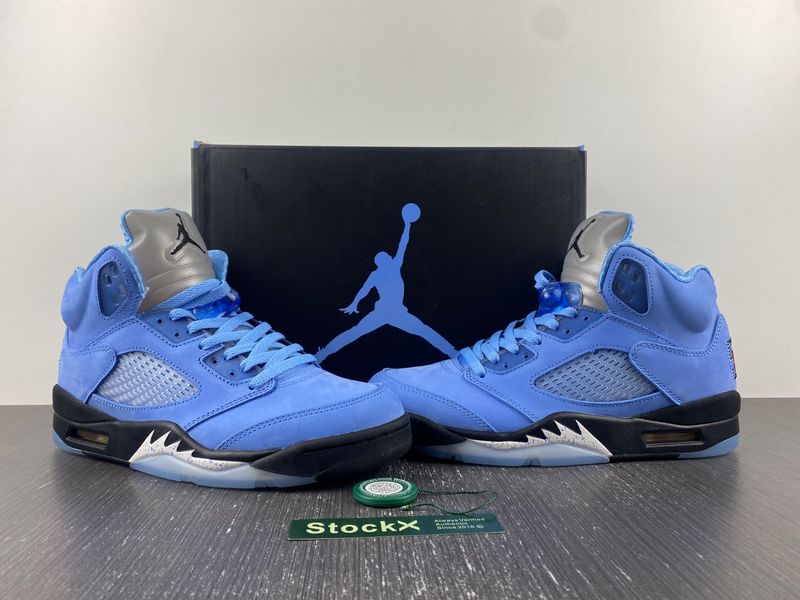 Air Jordan 5 UNC DV1310-401