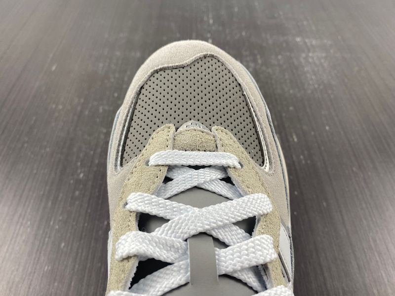 New Balance 57/40 Grey Day M5740TA