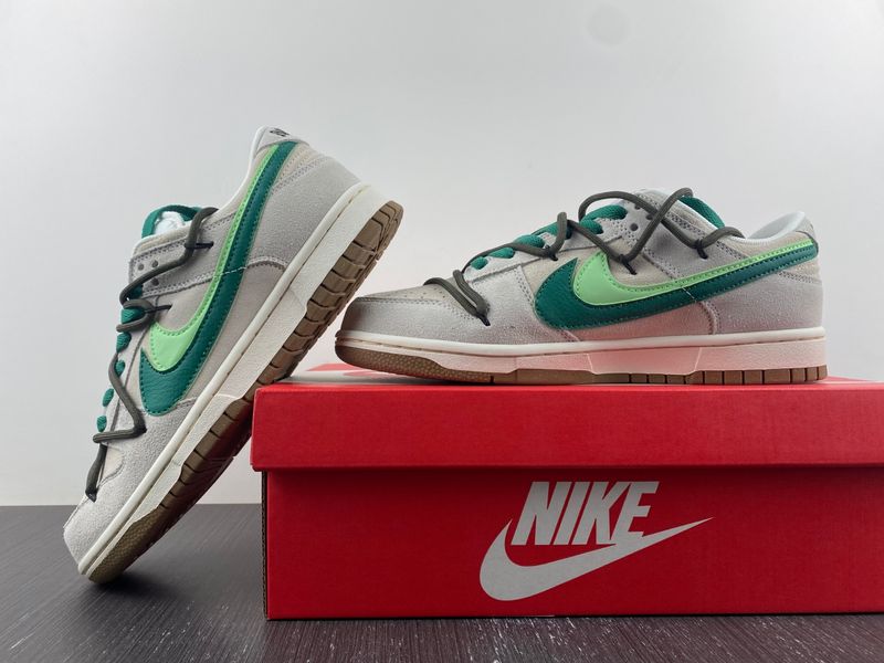 Dunk Low SE 85 Double Swoosh Sail Green