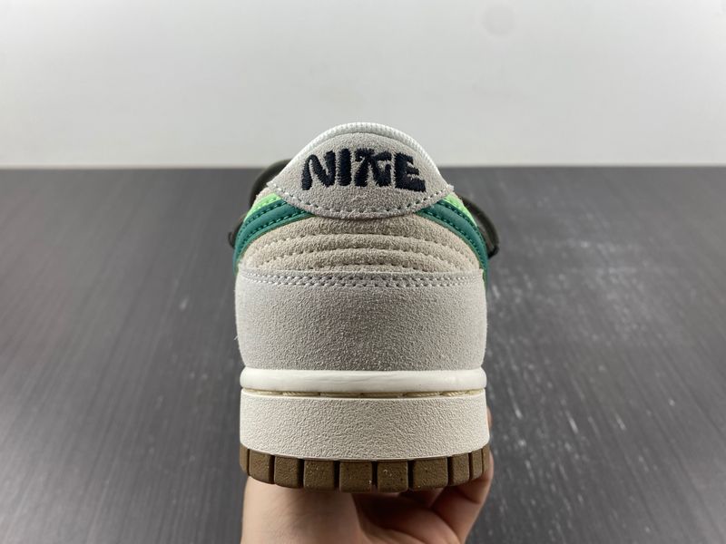 Dunk Low SE 85 Double Swoosh Sail Green