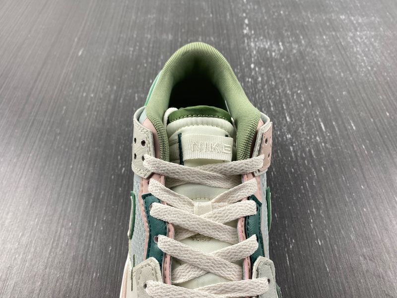 Dunk Scrap Grey Haze Phantom  DM0802-001
