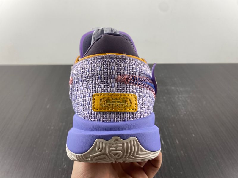 LeBron 20 Violet Frost  DJ5423-500/DJ5422-500