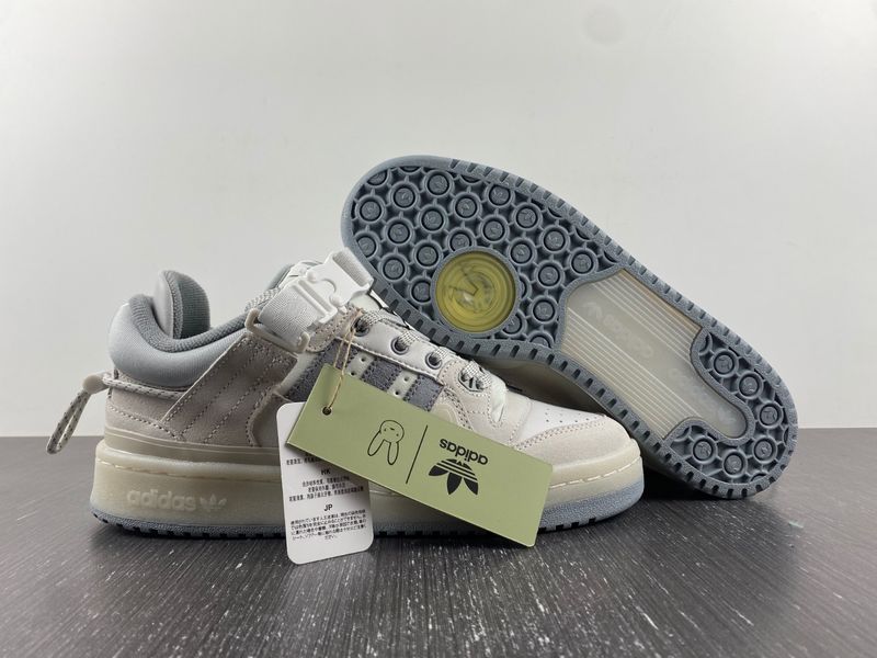 Forum Buckle Low Bad Bunny Last Forum  HQ2153