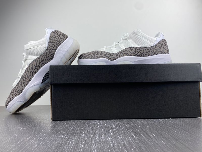 Air Jordan 11 Low Grey Crack AV2187-140