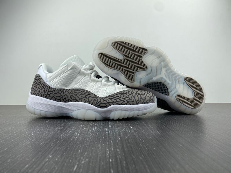 Air Jordan 11 Low Grey Crack AV2187-140