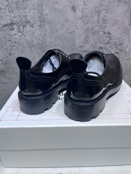 A*Lexander M*Cqueen Loafer CP230310-13