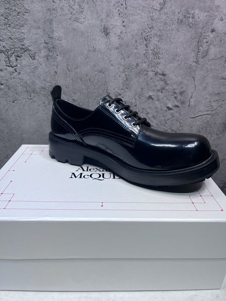 A*Lexander M*Cqueen Loafer CP230310-13