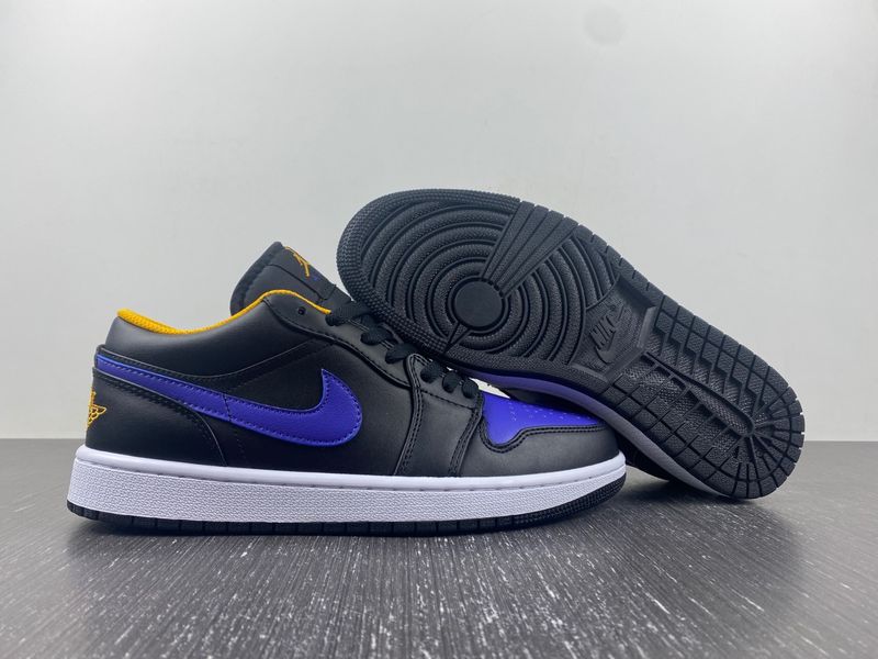 Air Jordan 1 Low Dark Concord 553558-075