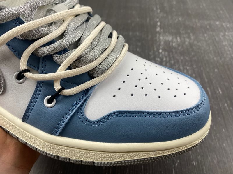 Air Jordan 1 Retro Low Customized 553558-053