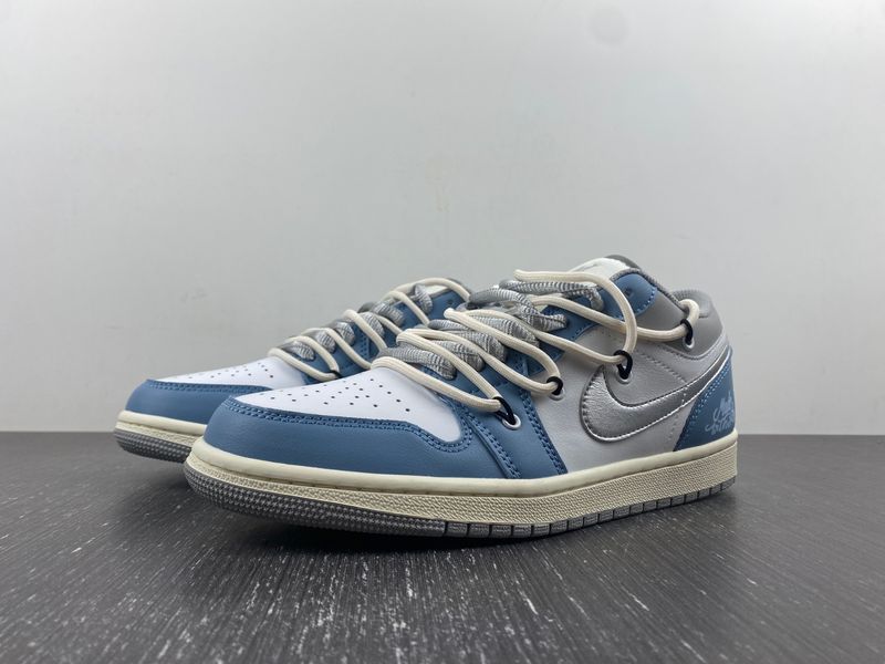 Air Jordan 1 Retro Low Customized 553558-053