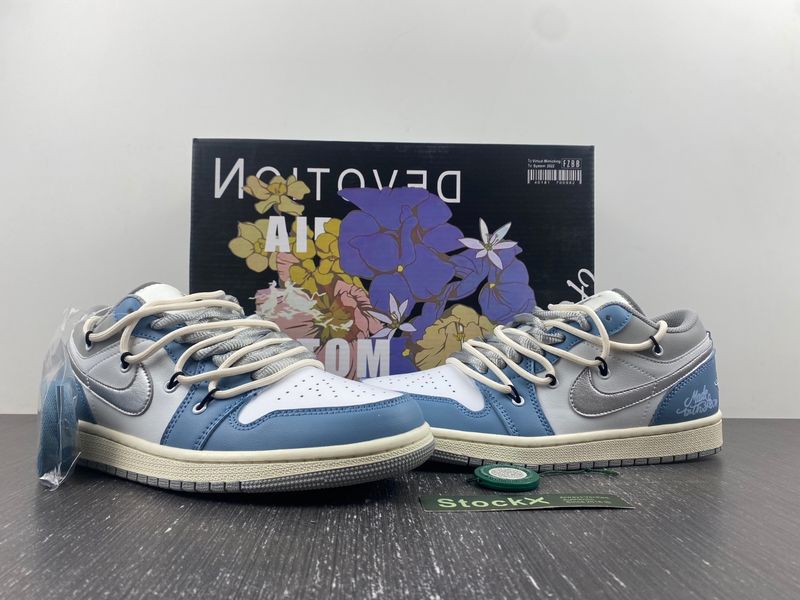 Air Jordan 1 Retro Low Customized 553558-053