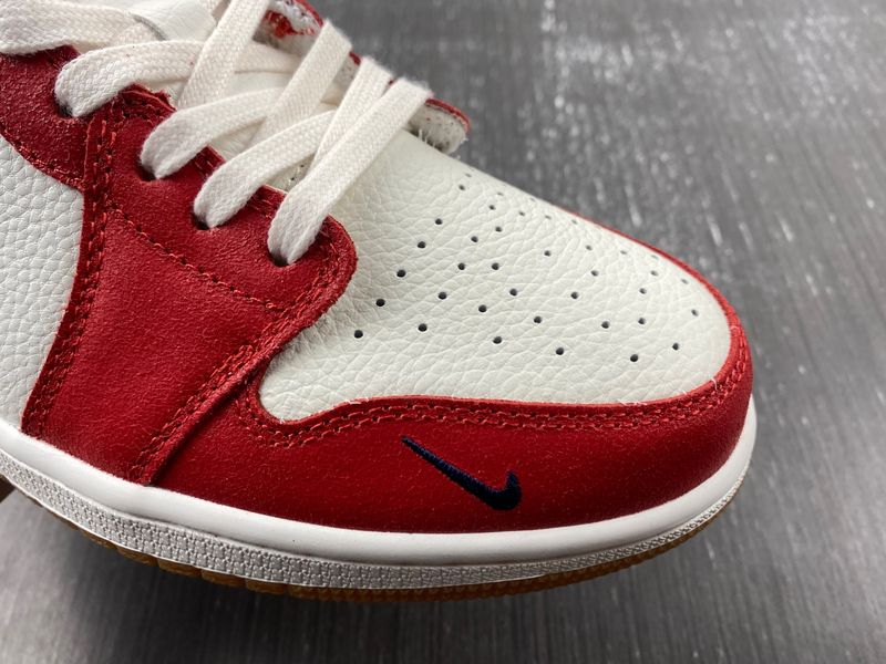 Air Jordan 1 Retro Low Red DZ0790-100