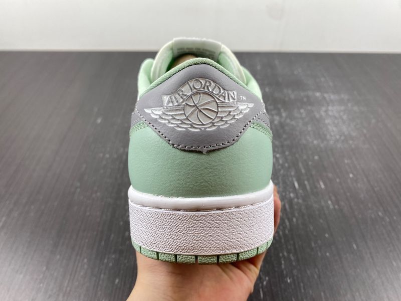 Air Jordan 1 Low Green Grey CZ0790-100