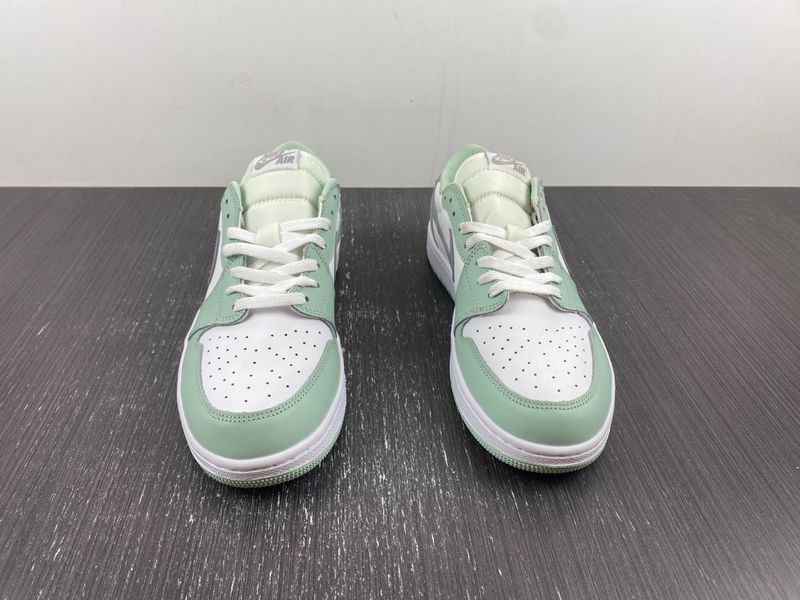 Air Jordan 1 Low Green Grey CZ0790-100