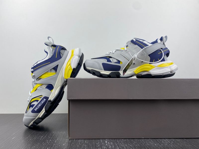 Men Women B*alenciaga Track AM 20230619-3