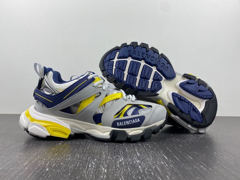 Men Women B*alenciaga Track AM 20230619-3