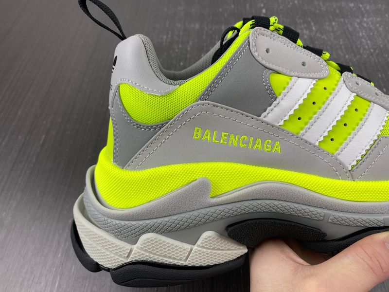 Men Women B*alenciaga Triples Top Sneaker AME20230704