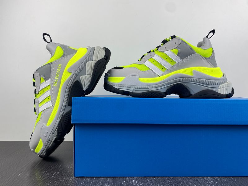 Men Women B*alenciaga Triples Top Sneaker AME20230704