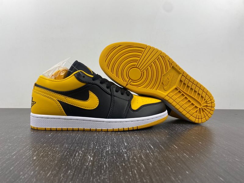 Air Jordan 1 Retro Low Yellow Toe 553558-072