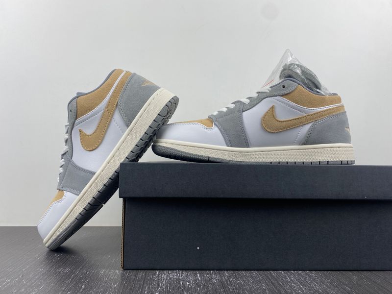 Air Jordan 1 Low DC0774-189