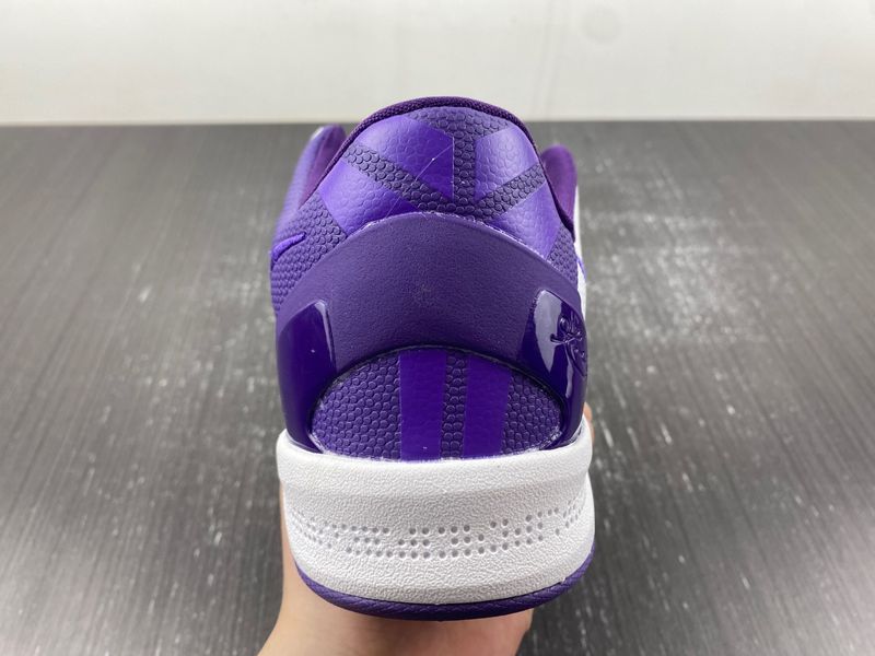 Kobe 8 Protro White Court Purple FQ3549-100
