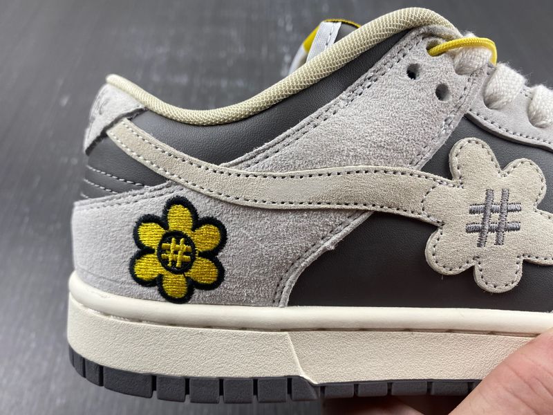 Water The Plant 1.0 DUNK LOW Brown