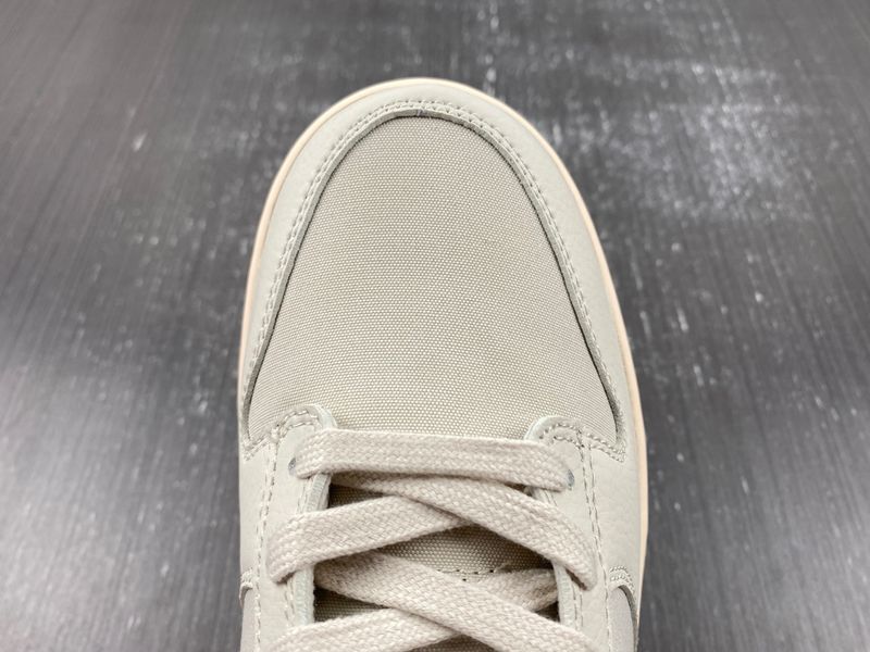 Dunk Low Premium Light Orewood Brown DZ2538-100