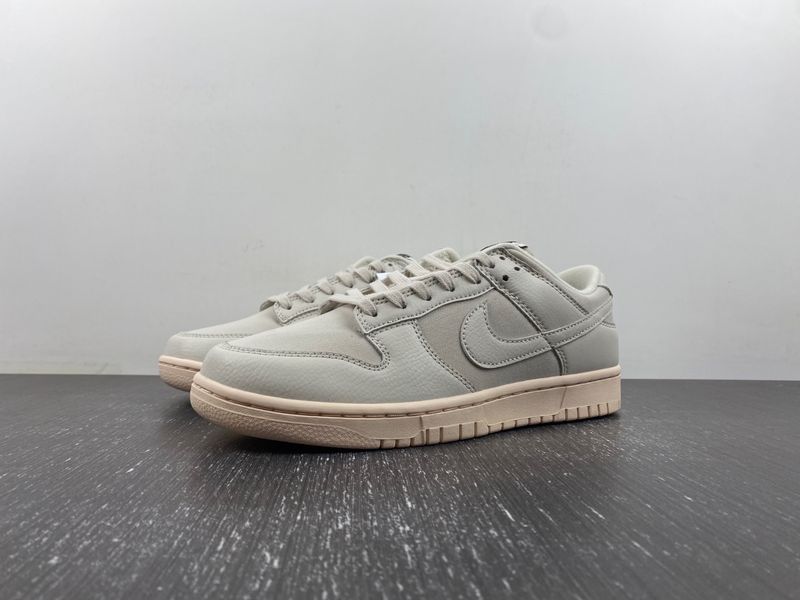Dunk Low Premium Light Orewood Brown DZ2538-100