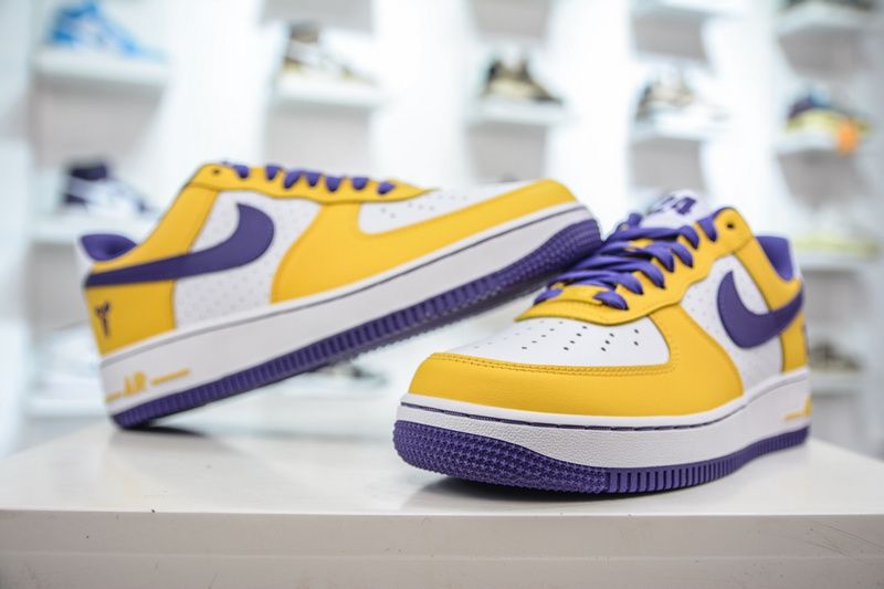 Air Force 1 Low Kobe FZ1151-100